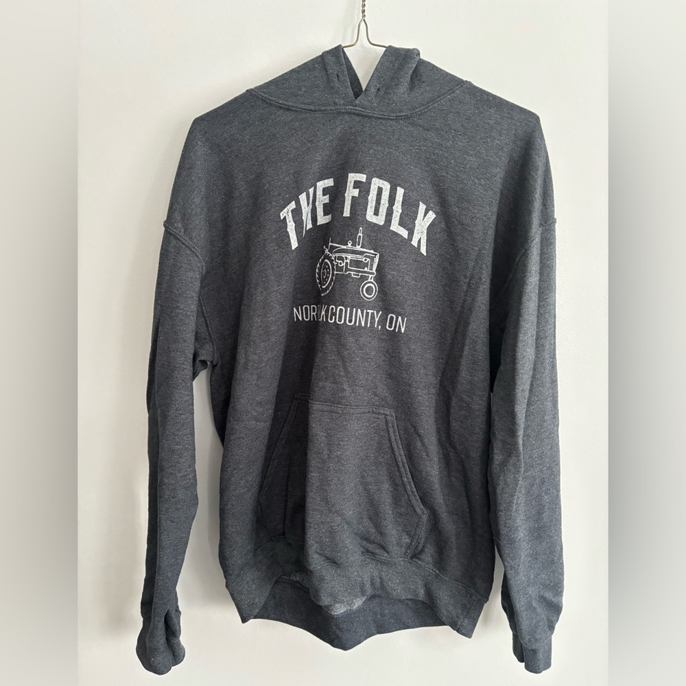The Folk Tractor Norfolk County Cotton Heavy Blend Gray Hoodie Sweater Gildan M